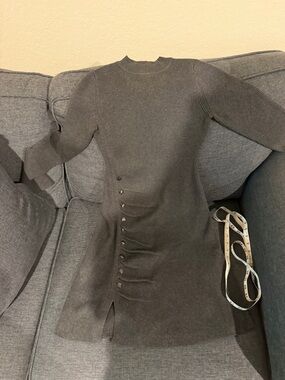 Vince Camuto Charcoal Ribbed Midi Dress with Side Button Detail